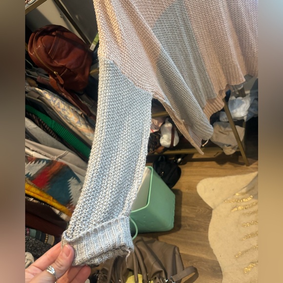 Easel Colorblock Sweater - Picture 4 of 5